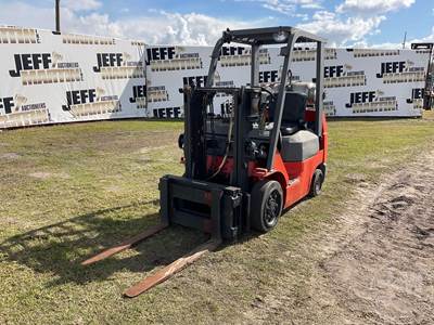 Toyota 4700 Cushion Tire Forklift, 3 Cylinder, Lpg, Canopy, Tilt Carriage, Side