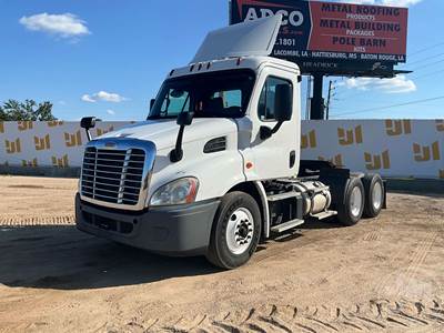 Freightliner Cascadia Day Cab Truck
