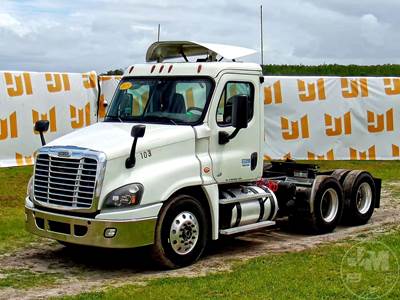 Freightliner Cascadia Day Cab Truck