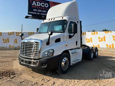 Freightliner Cascadia Evolution Day Cab Truck