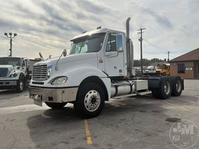 Freightliner Columbia Day Cab Truck
