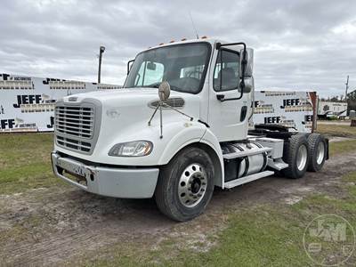Freightliner M2 Day Cab Truck