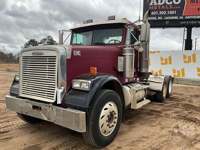 Freightliner Day Cab Truck