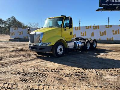 International RF027 Day Cab Truck