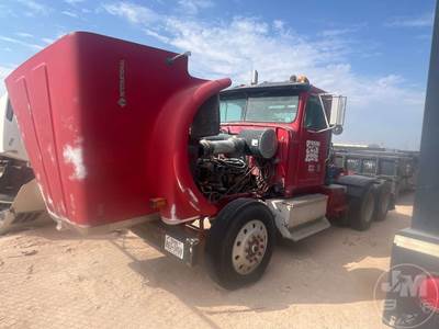 International 9300 Day Cab Truck
