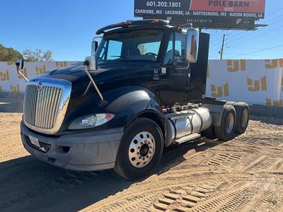 International LF687 Day Cab Truck