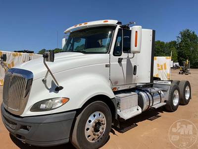 International LF687 Day Cab Truck