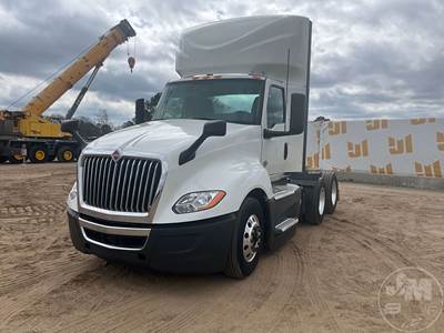 International LT625 Day Cab Truck