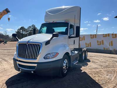 International LT625 Day Cab Truck