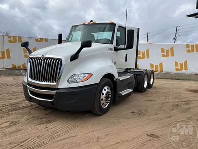 International LT625 Day Cab Truck