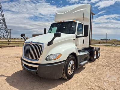 International LT625 Day Cab Truck