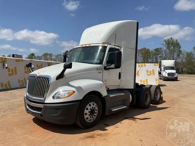 International LT625 Day Cab Truck