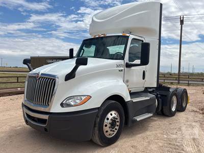 International LT625 Day Cab Truck