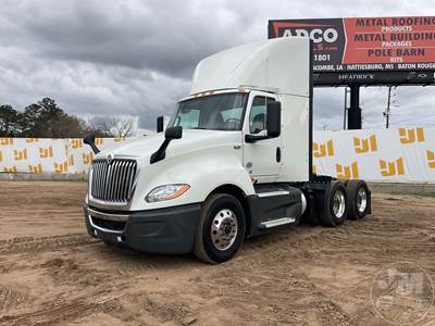 International LT625 Day Cab Truck