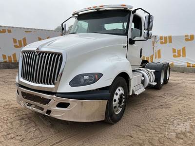 International LT625 Day Cab Truck