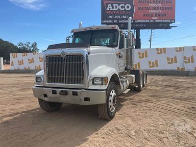 International Paystar 5900i Day Cab Truck