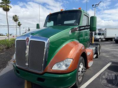 Kenworth T680 Day Cab Truck