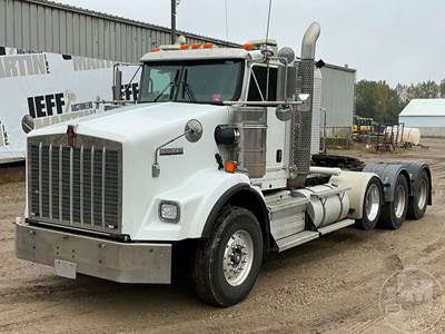 Kenworth T800 Day Cab Truck