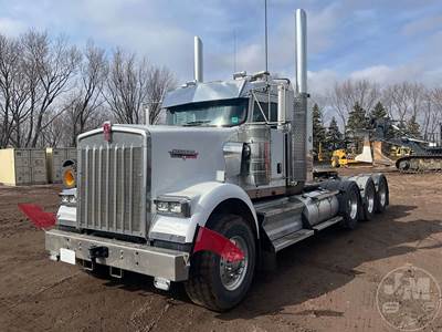 Kenworth W9 SERIES Day Cab Truck