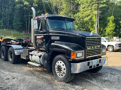 Mack CH Day Cab Truck
