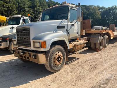 Mack CH613 Day Cab Truck