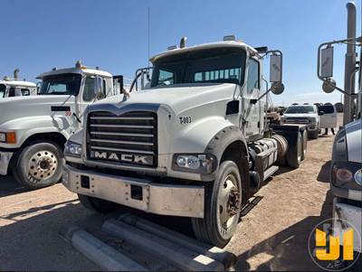 Mack Granite GU713 Day Cab Truck