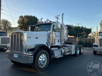 Peterbilt 389 Day Cab Truck