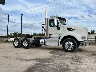 Peterbilt 567 Day Cab Truck