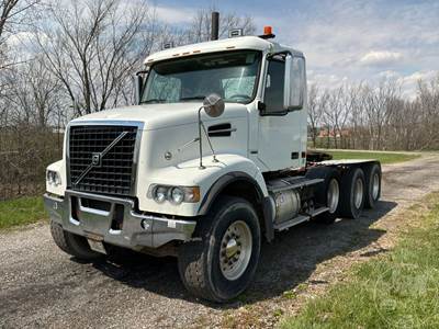 Volvo VHD Day Cab Truck