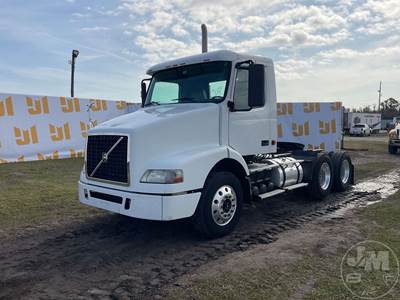 Volvo VNM Day Cab Truck