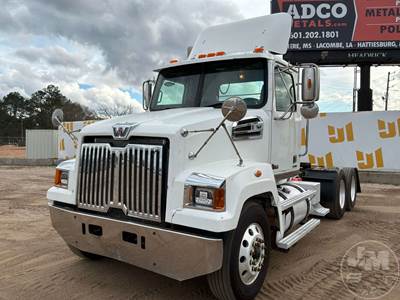 Western Star 4700 Day Cab Truck