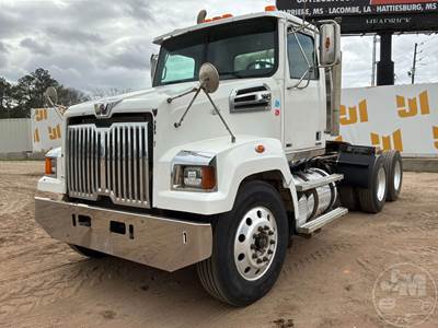 Western Star 4700 Day Cab Truck