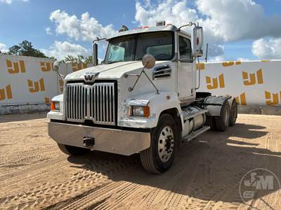 Western Star 4700 Day Cab Truck