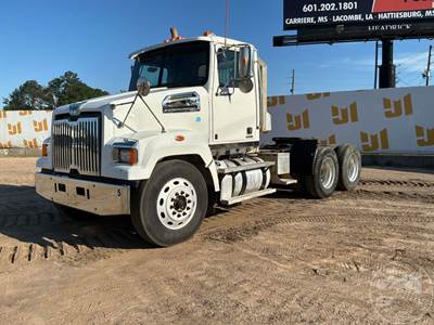 Western Star 4700 Day Cab Truck