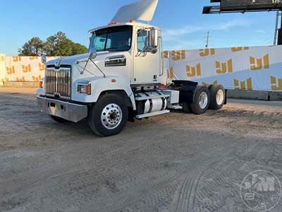 Western Star 4700 Day Cab Truck