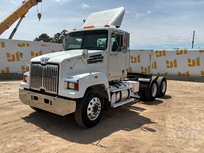 Western Star 4700 Day Cab Truck