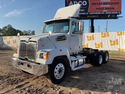 Western Star 4700 Day Cab Truck