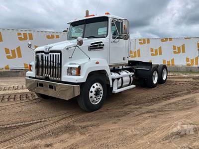 Western Star 4700 Day Cab Truck