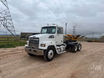 Western Star 4700 Day Cab Truck