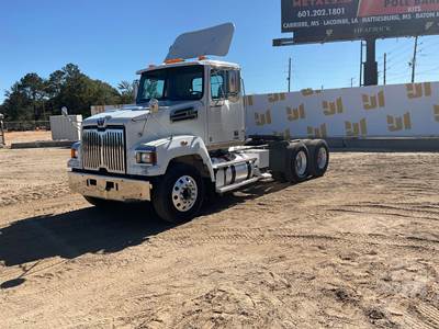 Western Star 4700SF Day Cab Truck
