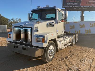 Western Star 4700SF Day Cab Truck