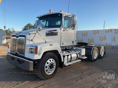 Western Star 4700SF Day Cab Truck