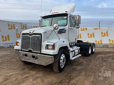Western Star 4700SF Day Cab Truck