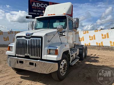 Western Star 4700SF Day Cab Truck