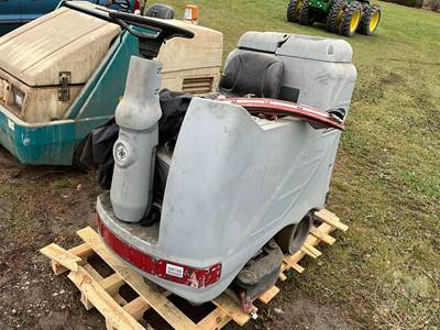 Advance ADGRESSOR FLOOR SWEEPER Dismantled Parts