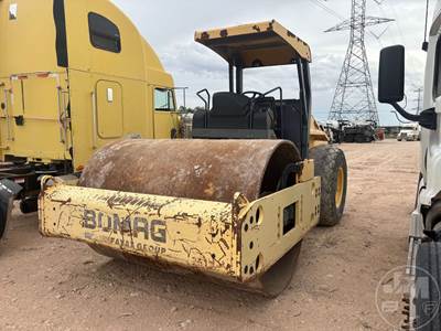 BOMAG BW211D-40 SINGLE DRUM VIBRATORY ROLLER Dismantled Parts