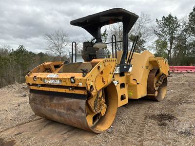 Caterpillar CB64 84" DOUBLE DRUM VIBRATORY COMPACTOR Dismantled Parts