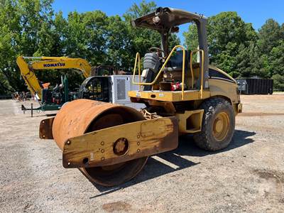 Caterpillar CS-423E SINGLE DRUM VIBRATORY COMPACTOR Dismantled Parts