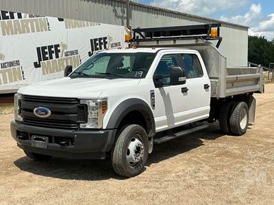 Ford F-450 Dump Truck