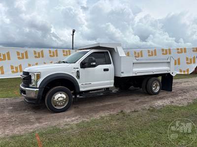 Ford F-550 XL Dump Truck
